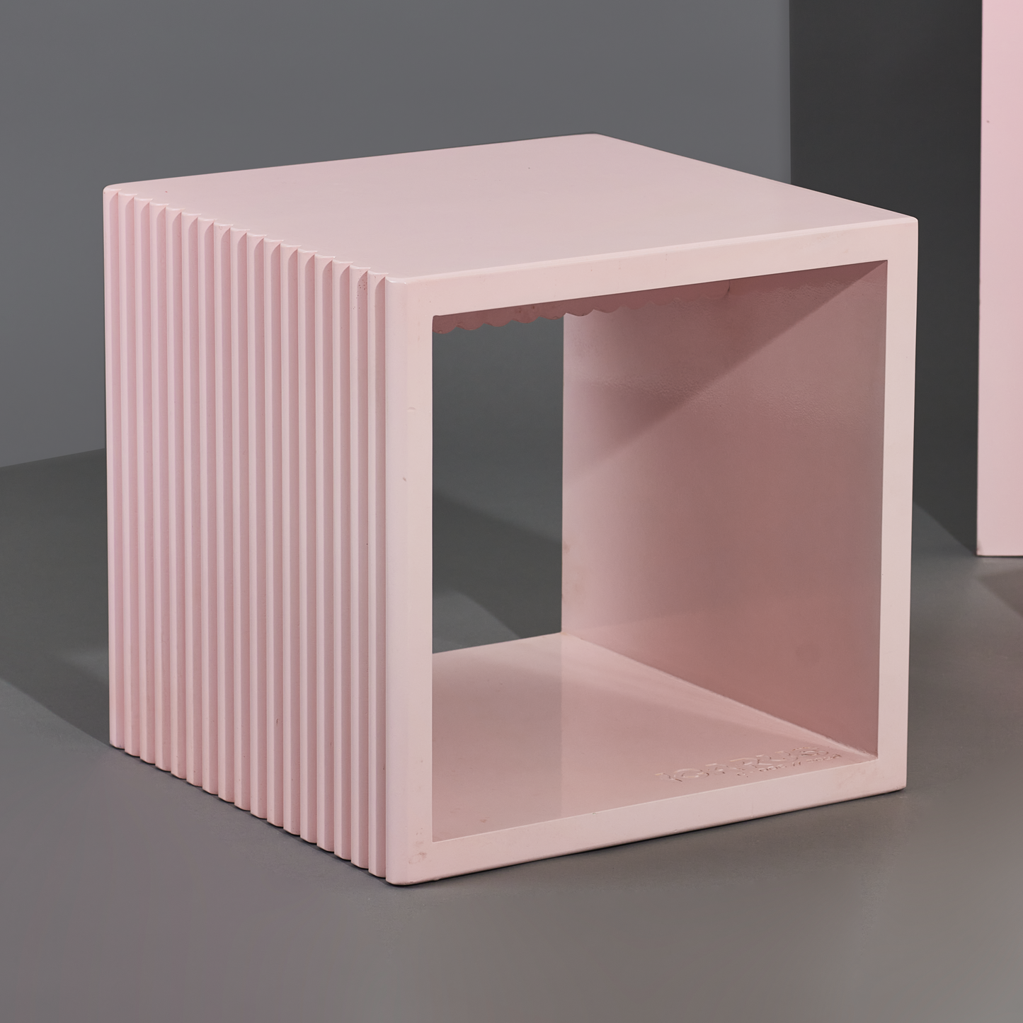 Cubo Chicago Rosado Lineas